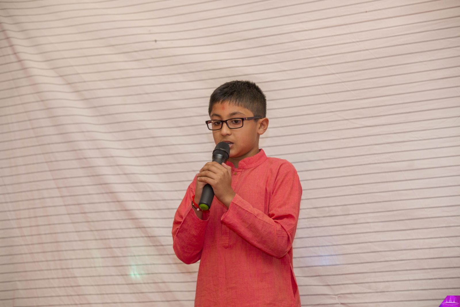 ©1987-2017 SKS Swaminarayan Temple East London